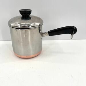 Vintage 1.5 Qt Paul Revere Ware with Lid  and Copper Bottom